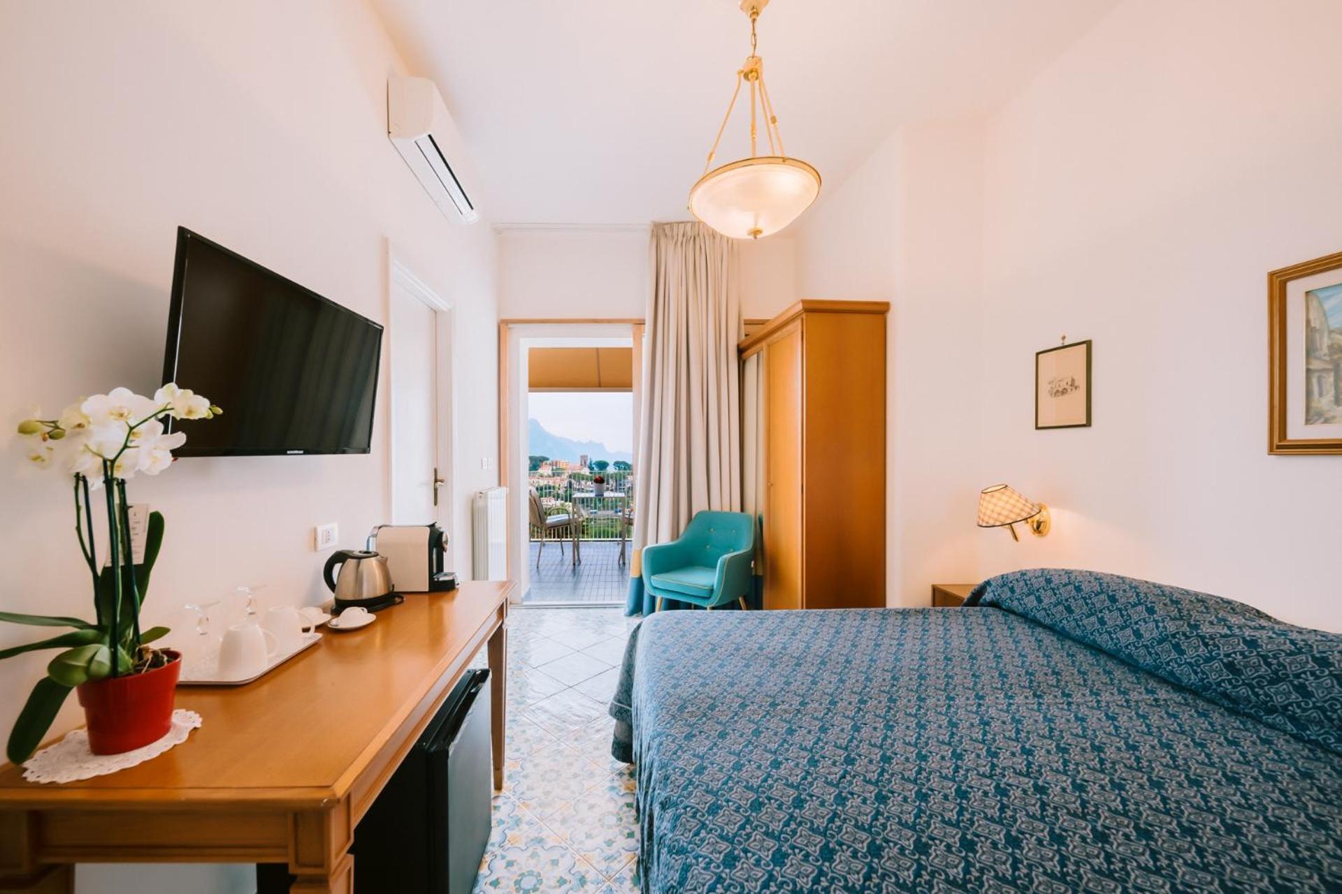 Hotel Zi'Ntonio Scala Kültér fotó